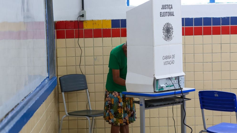 Hoy se eligen alcaldes, vicealcaldes y concejales de los 5.569 municipios brasileños