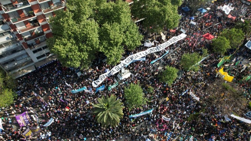 Lo que deje la marcha será crucial para los dudosos que amenazan con romper el piso de 87 aliados en Diputados