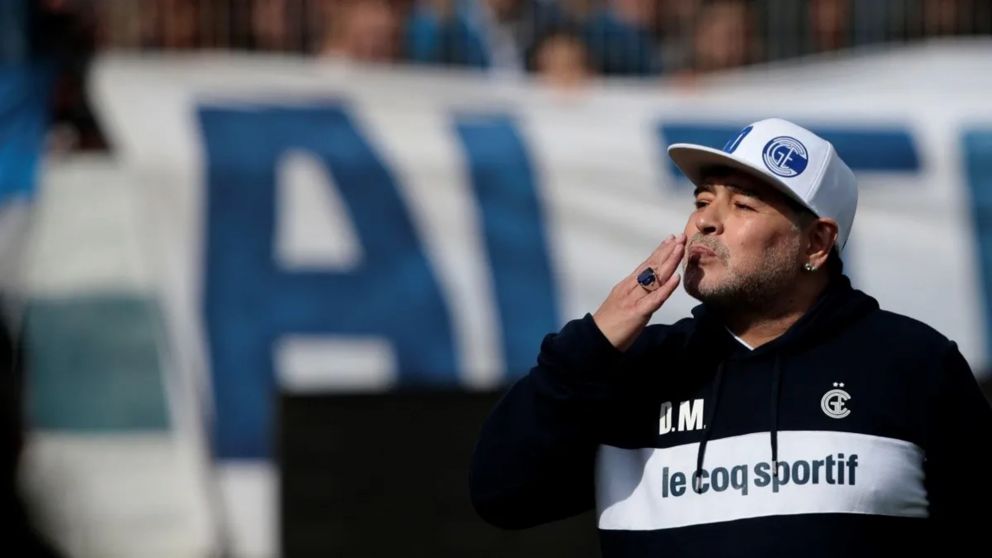 El cuerpo del Diego será mudado.