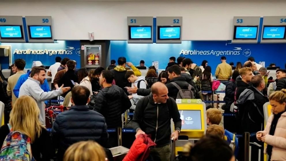 Nuevo paro de Aerolíneas Argentinas: qué hacer con los pasajes