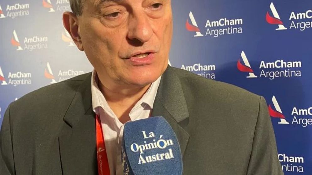 El CEO AmCham Energy, Alejandro Díaz, habló con La Opinión Austral previo a su presentación en el foro energético y analizó las ventanas de oportunidades del país. Porqué es clave la inversión, el desarrollo de infraestructura y la disponibilidad de quip
