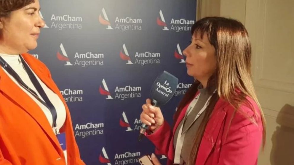 La Diputada Nacional en representación de Chubut fue entrevistada por La Opinión Austral y marcó la importancia de participar del foro energético. "Aquí se discute el futuro de la industrias que está en nuestro ADN y pretendemos que sigan estando en este