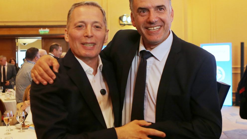 Fernando Gray junto a Yamandú Orsi
