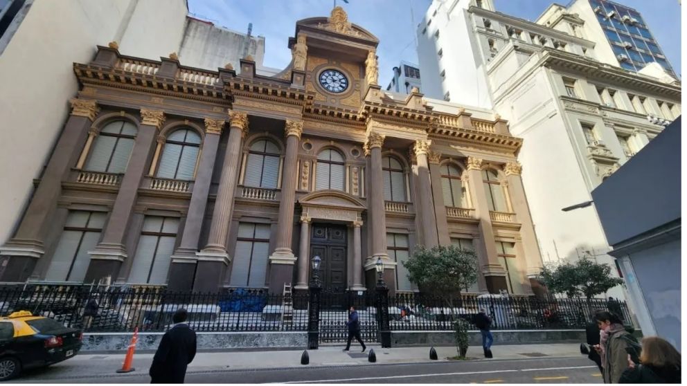 El BCRA sigue acumulando divisas mientras se alivian las importaciones para la minería