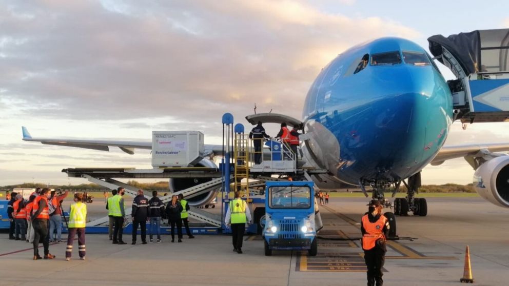 El Gobierno reglamentar� la esencialidad en el servicio aeron�utico comercial para garantizar servicios m�nimos a la poblaci�n