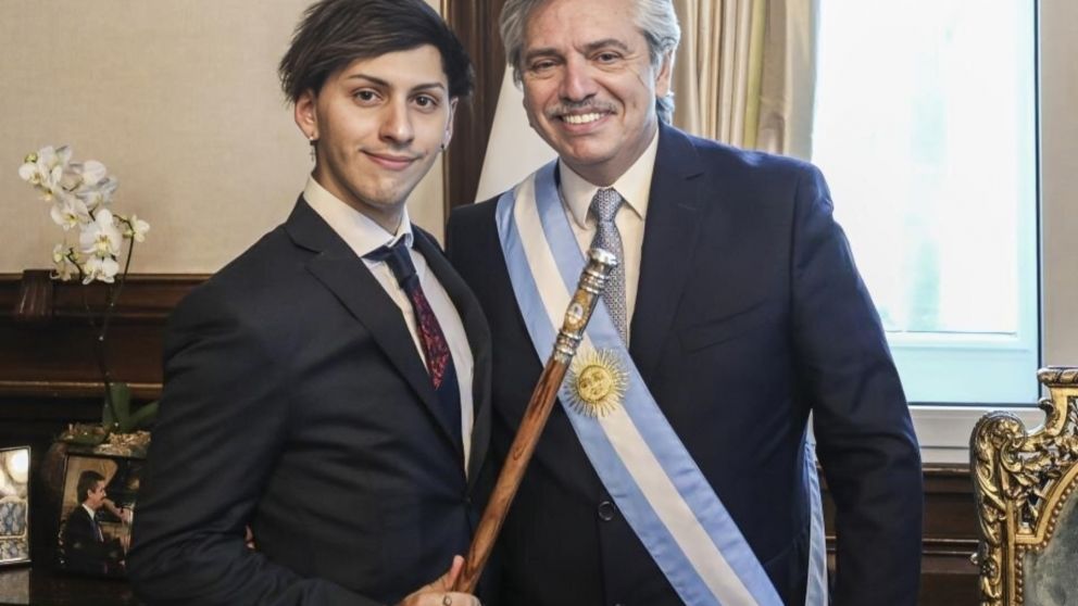 Dyhzy opin� sobre su padre y el arco pol�tico