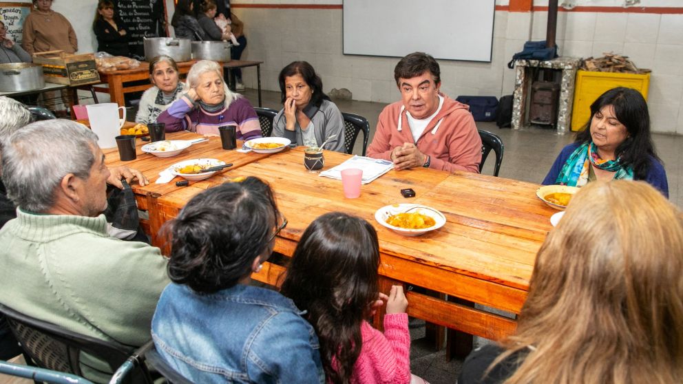 Fernando Espinoza: "Milei le mintió a los jubilados, el ajuste lo pagan ellos"