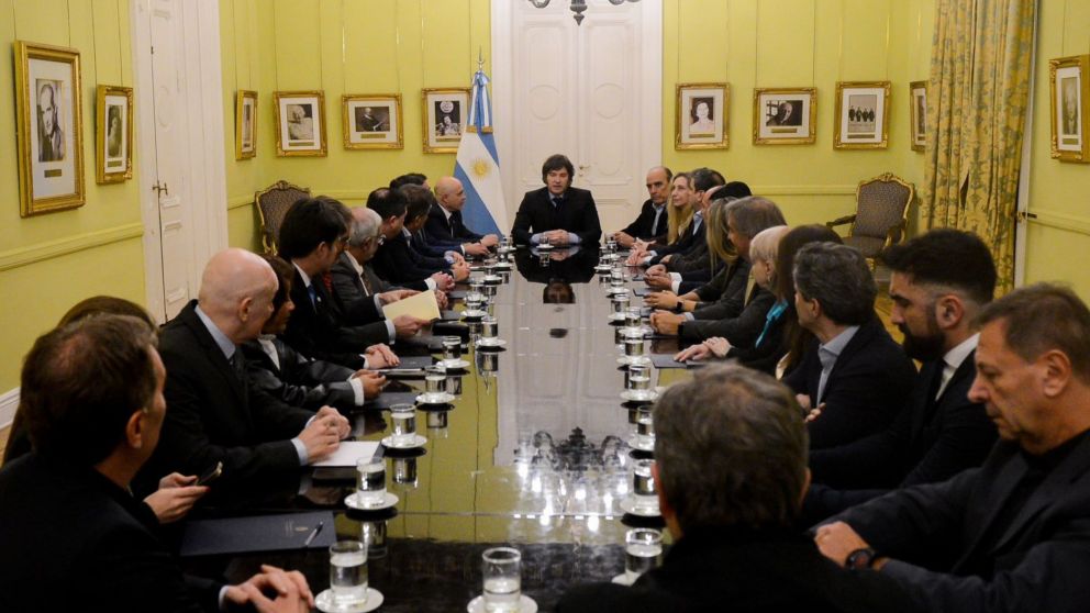 Javier Milei se reunió con legisladores de bloques dialoguitas.