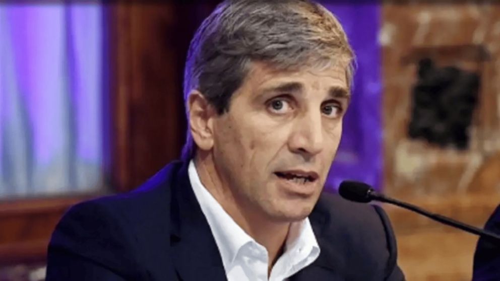 "El único ladrón acá sos vos", le respondió Caputo a Santoro