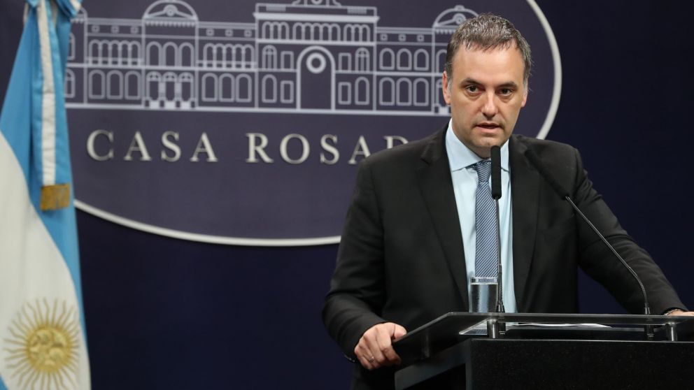 Adorni criticó al PRO