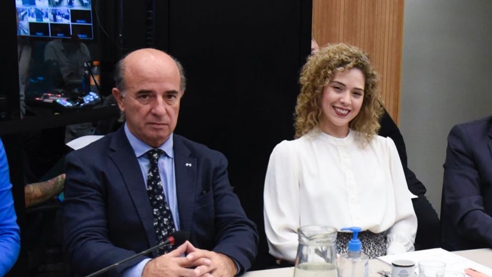Los diputados nacionales de La Libertad Avanza Beltrán Benedit y Lourdes Arrieta.