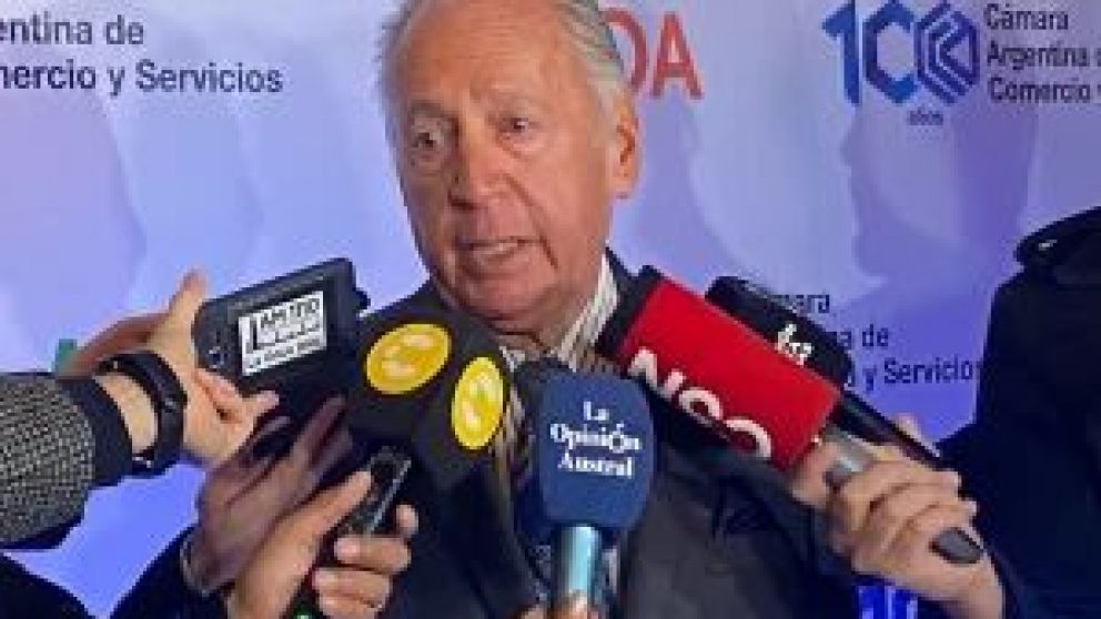 El presidente de la Unión Industrial Argentina (UIA) dijo a La Opinión Austral que aspiran a "ser cadena de proveedores del gas y el petróleo" y auguró "que haya mucho RIGI genuino y auténtico".