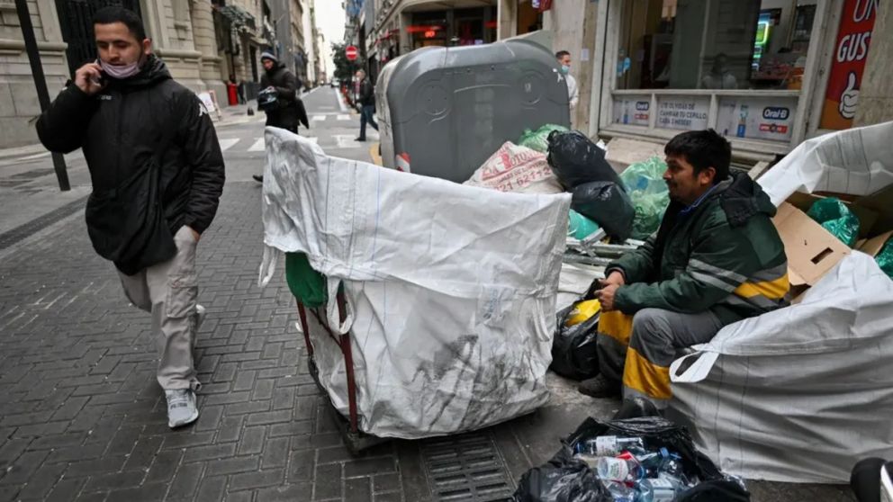 Aumenta la pobreza: m�s de la mitad de los Argentinos es pobre, seg�n un informe