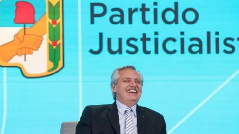 Alberto no envió la renuncia y sigue siendo el titular del PJ .