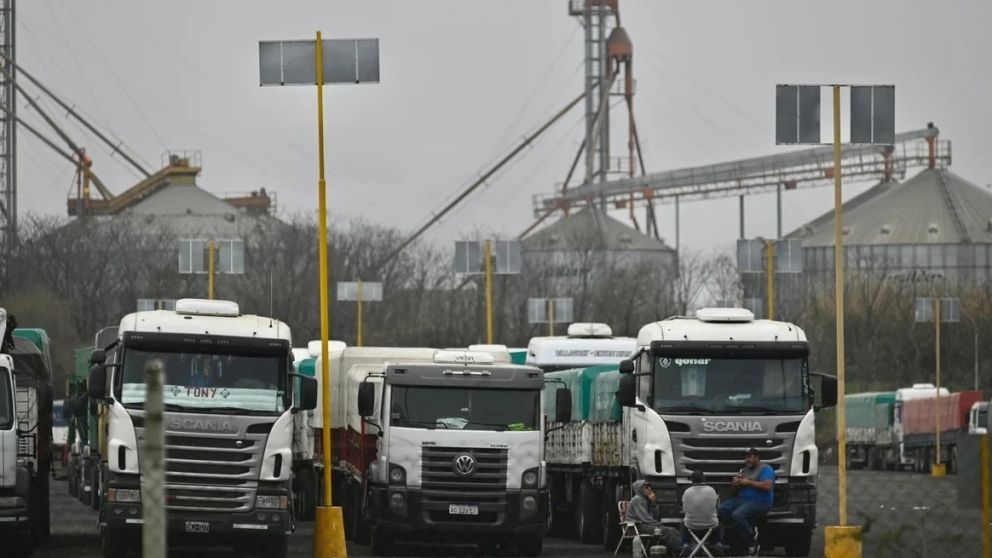 Secretaría de Trabajo dicta Conciliación Obligatoria por el conflicto de aceiteros