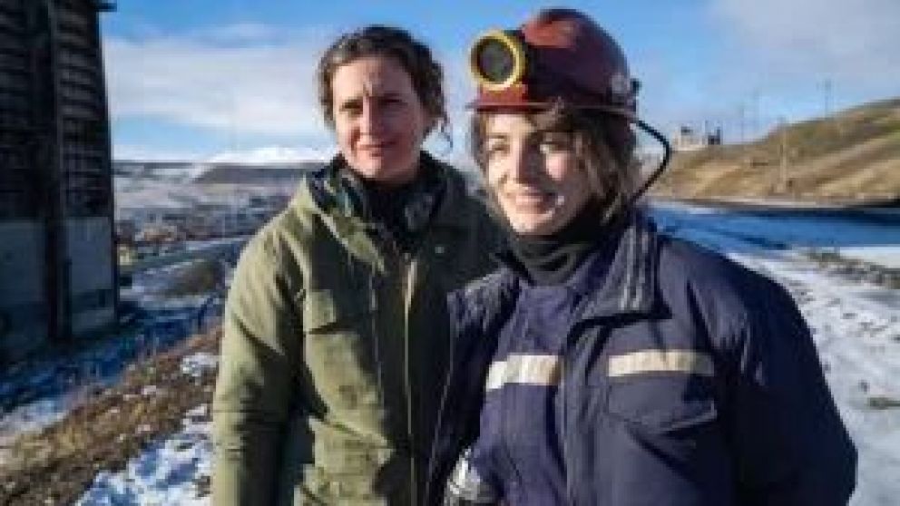 El film, dirigido por la hija del expresidente Mauricio Macri, está basado en "La reina del carbón", libro de la dramaturga, guionista y directora de teatro de Santa Cruz, Erika Halvorsen. La plataforma de streaming la anunció entre las películas argenti
