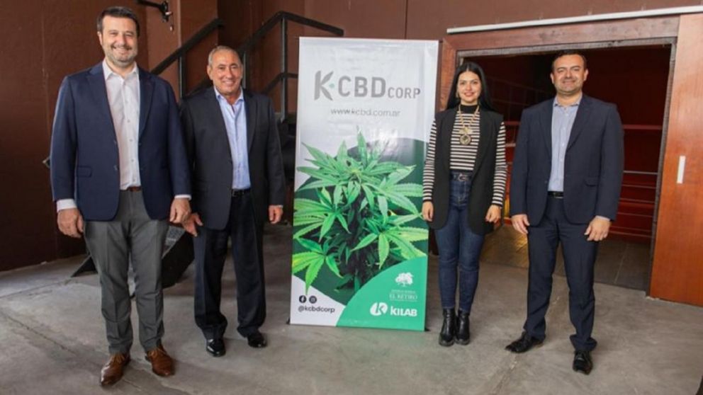 En una sociedad del Grupo Olmos y el Grupo Vila, Mendoza Inauguró el primer cultivo de cannabis indoor a gran escala.