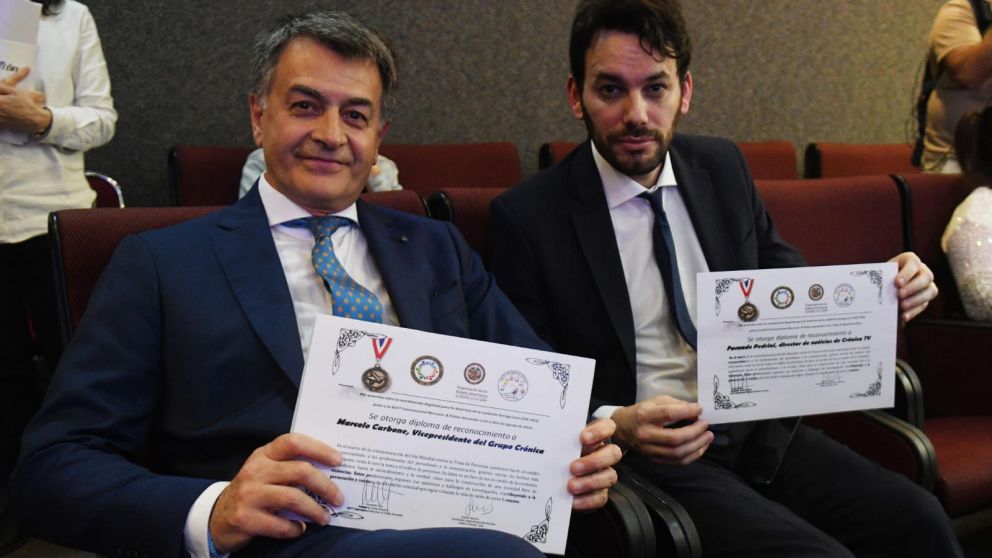 El Dr. Marcelo Carbone, vicepresidente del Grupo Olmos, y el director de Crónica TV, Facundo Pedrini