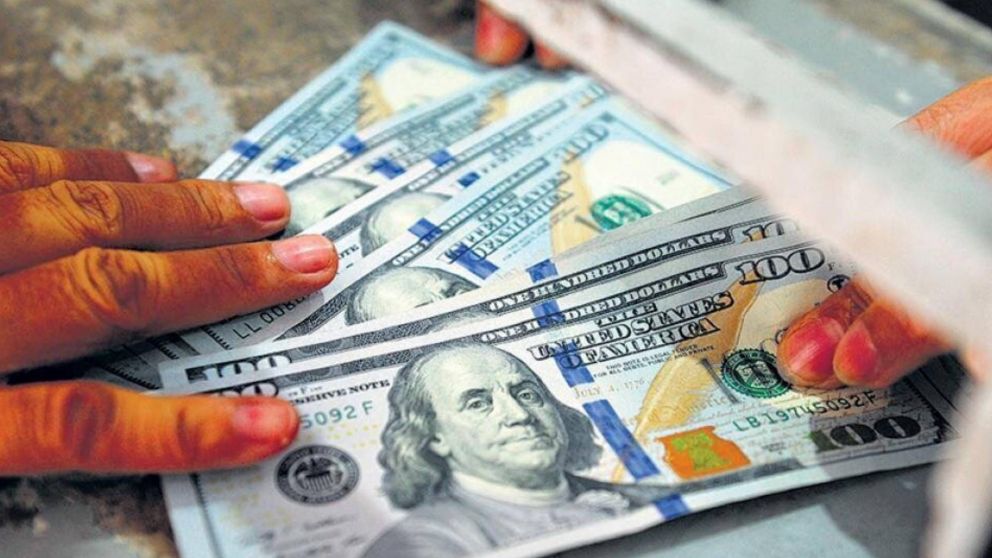 Dólar hoy: ¿A cuánto cotizan el oficial y el