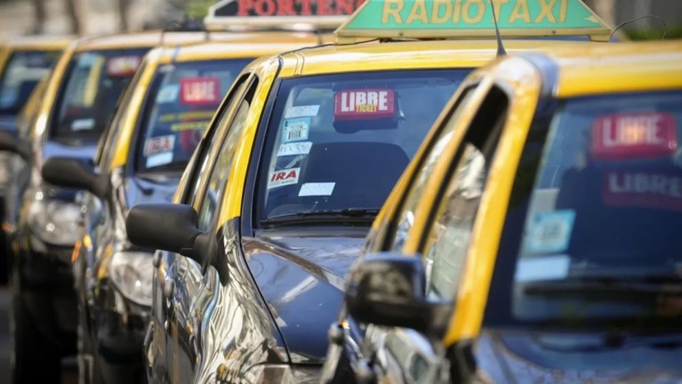 Aumentan los taxis