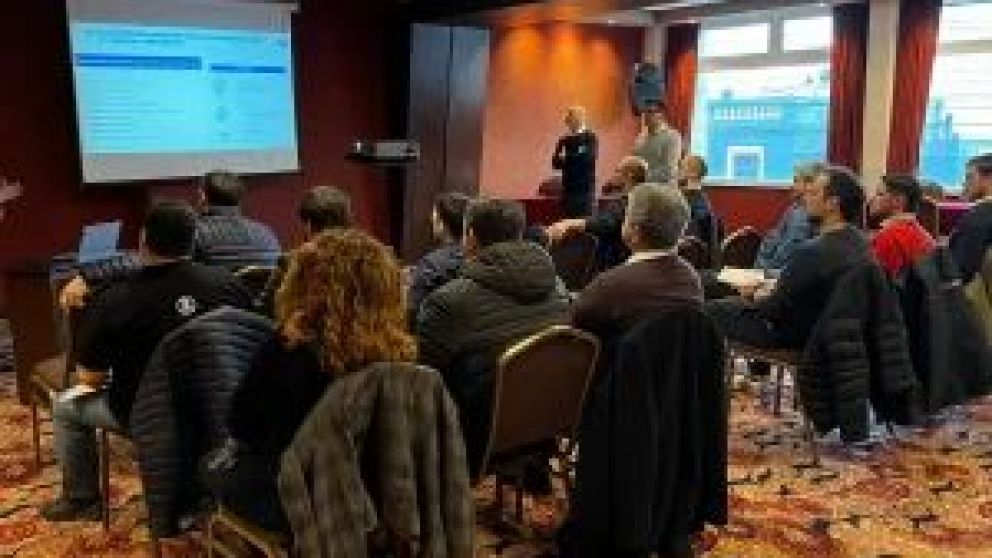 La empresa minera que opera en el yacimiento Cerro Negro ubicado en el Macizo del Deseado en la Provincia de Santa Cruz organizó una ronda de negocios con firmas locales de diferentes rubros para continuar "forjando vínculos con más empresas santacruceña