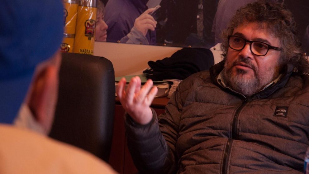 "La vara es discutir la distribuci�n de la riqueza", advirti� el aceitero Yofra