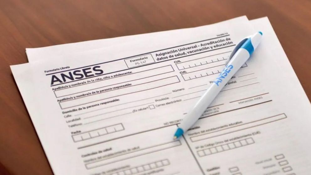 Durante 2023, Anses retuvo el 20% del monto que recibieron los beneficiarios de AUH