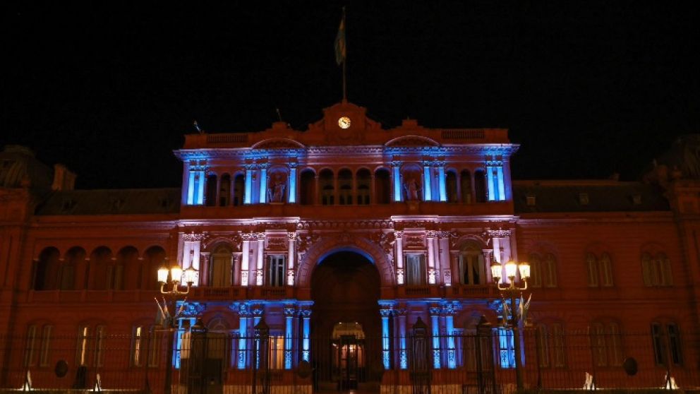 La Casa Rosada cambió de color por el 9 de Julio, Día de la Independencia