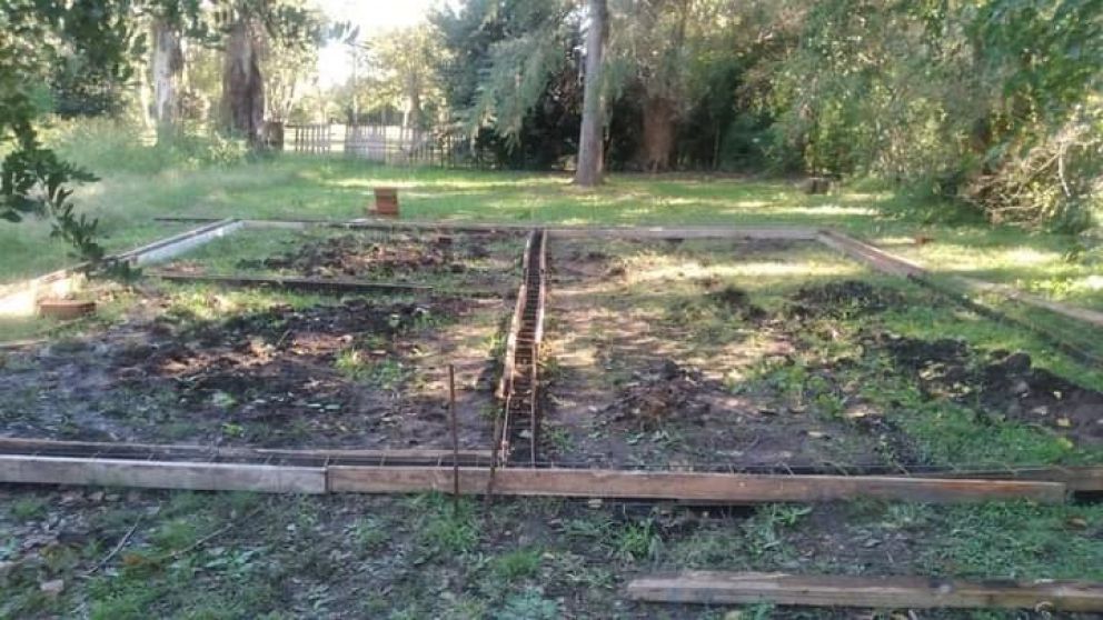 Los terrenos se pagan en d�lares