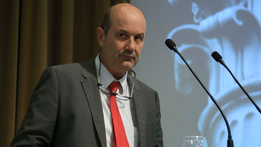 Las 27 funciones de Sturzenegger