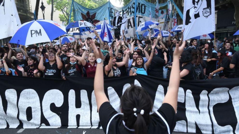 Larroque aseguró que el peronismo debe salir de sus disputas internas.