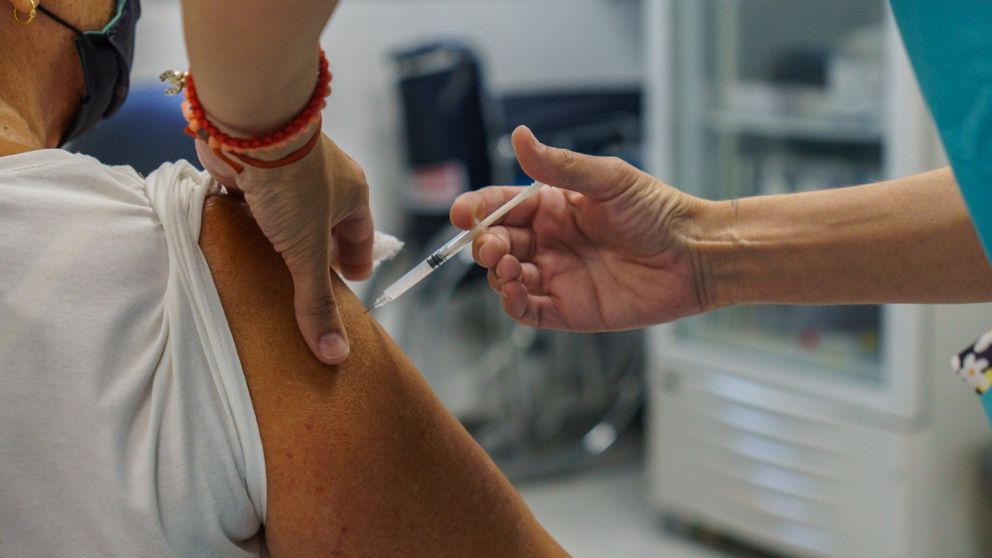 La campaña de vacunación comenzó en todo el país