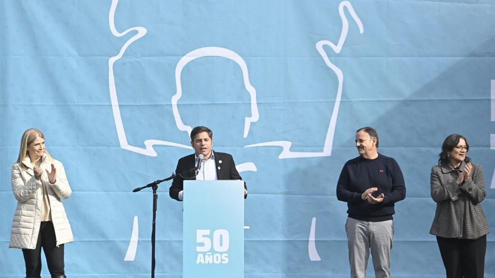 Kicillof instó a "construir una alternativa" a la destrucción que está en curso.