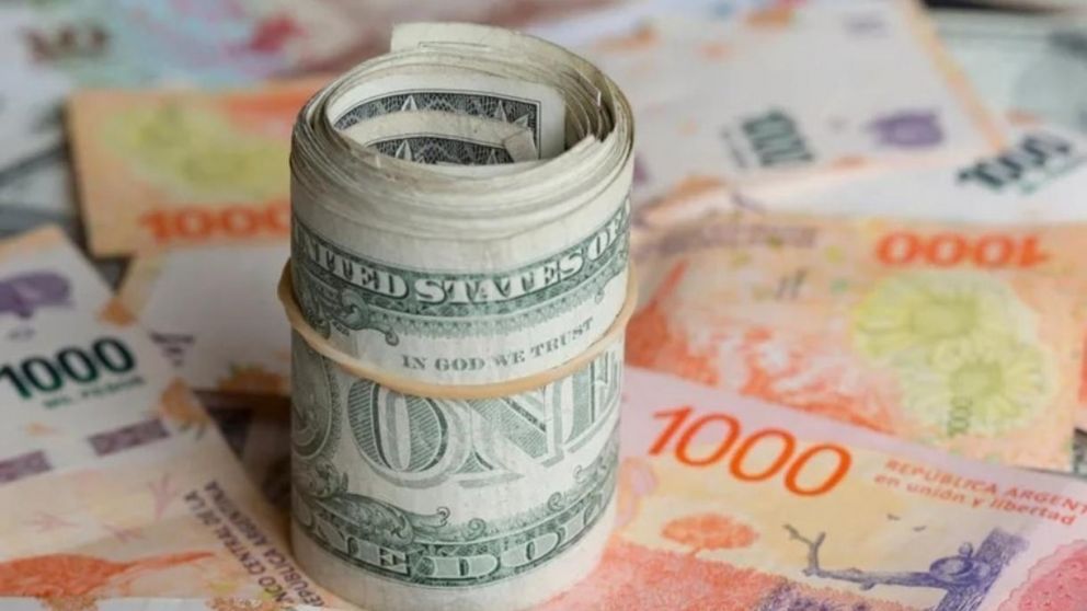 Arranca julio con el dólar en el ojo de la tormenta