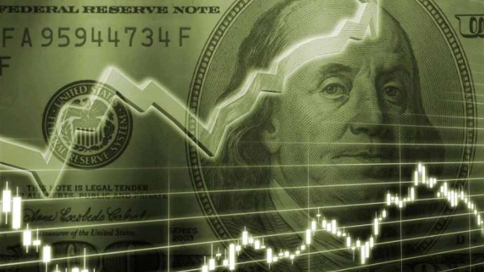 Ley Bases y paquete fiscal: el efecto de la política sobre la deuda en dólares