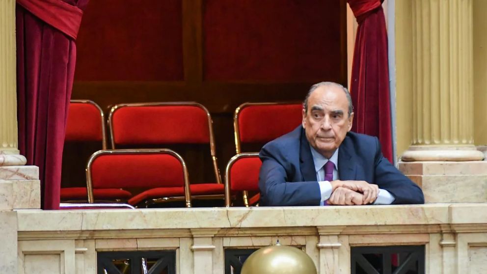 Reunión de los radicales en Rosada por Ganancias y Bienes Personales