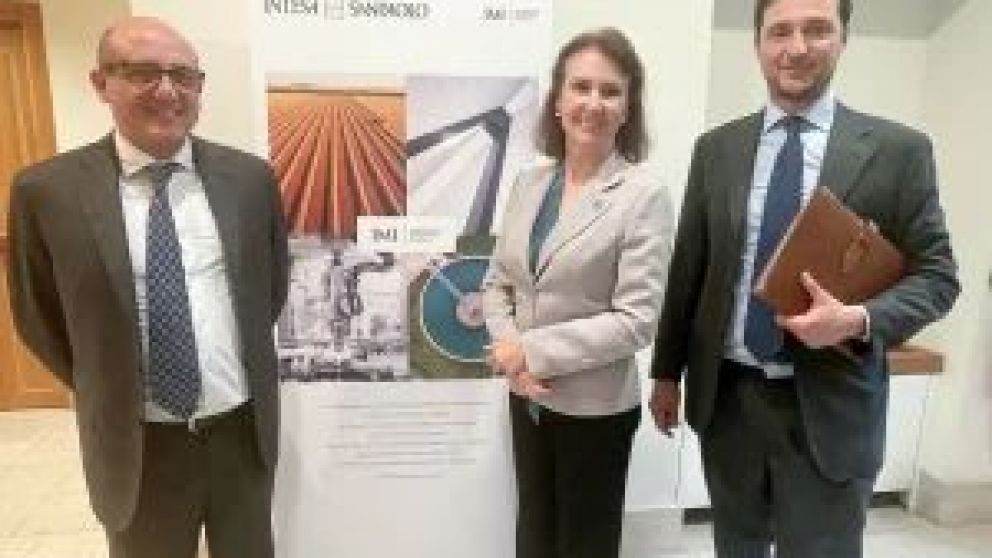 La Canciller abrió, junto a su par Antonio Tajani, un encuentro dedicado a "nuevas oportunidades en el sector energético y de la transición productiva”. En paneles posteriores participaron, por Argentina, el Gobernador de Chubut, Ignacio Torres, el Presi