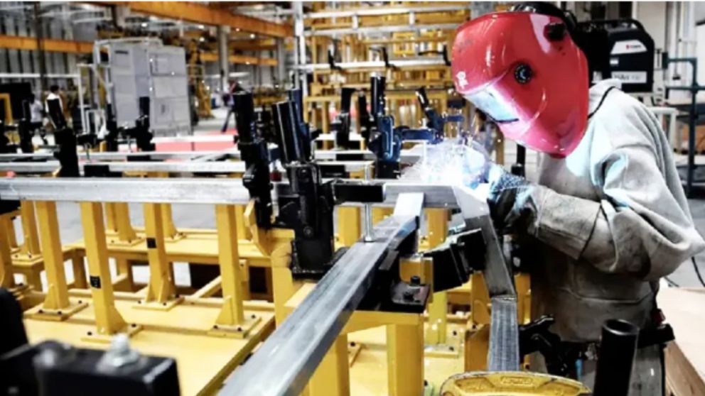 Entre noviembre y febrero el empleo en las pymes cayó un 1,4%