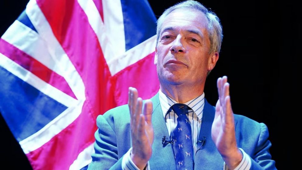 "Si pinchan al oso ruso con un palo, no se sorprendan si responde" dijo Farage