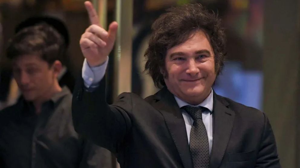 Milei hace su primera visita oficial a Santa Fe como presidente