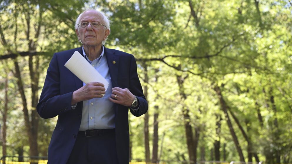 El ex precandidato presidencial Bernie Sanders es uno de los firmantes