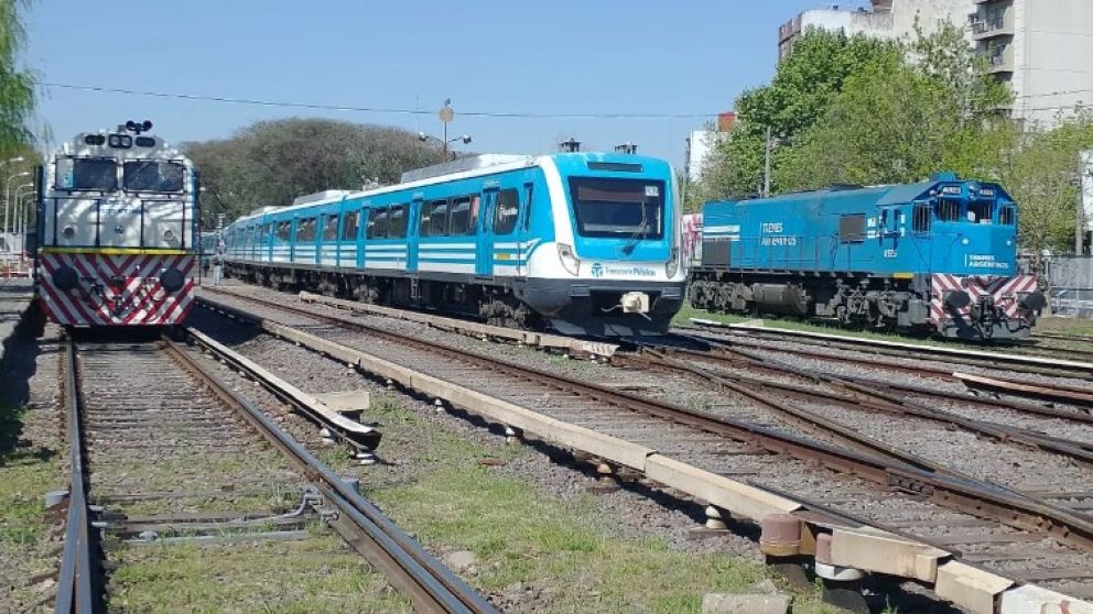 En qué consiste la “emergencia ferroviaria” que Milei estableció por decreto para los trenes de pasajeros y cargas