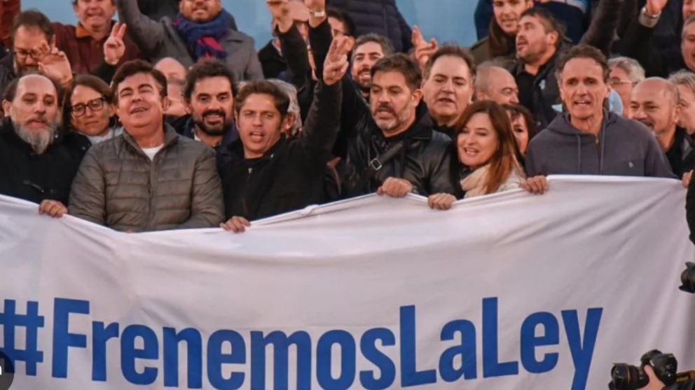El peronismo bonaerense convoc� a una vigilia contra la Ley Bases
