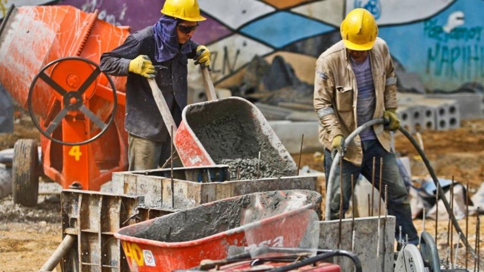 Entre enero y mayo, la obra pública cayó un 86%