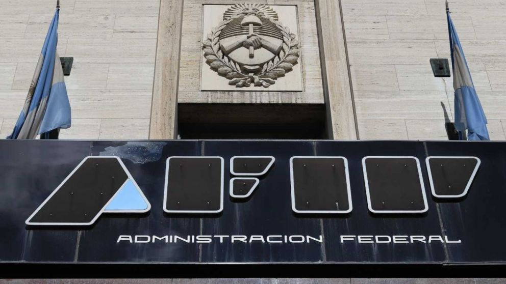Afip desbarató una banda que emitió facturas falsas por 10.000 millones