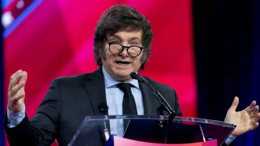 "¿Qué conferencias voy a vender si fui un desastre como Presidente? No es un tema menor", sostuvo Milei