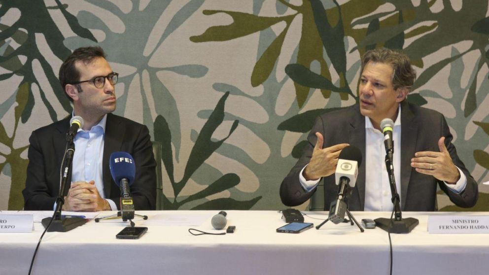 Cuerpo y Haddad en la conferencia de prensa conjunta