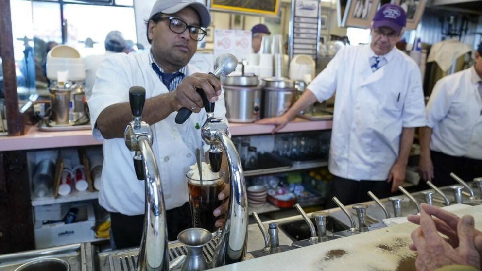 La demanda de empleo se ralentiza en lugar de caer abruptamente