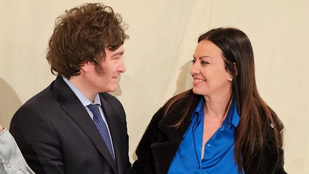 Javier Milei junto a la ministra de Capital Humano, Sandra Pettovello