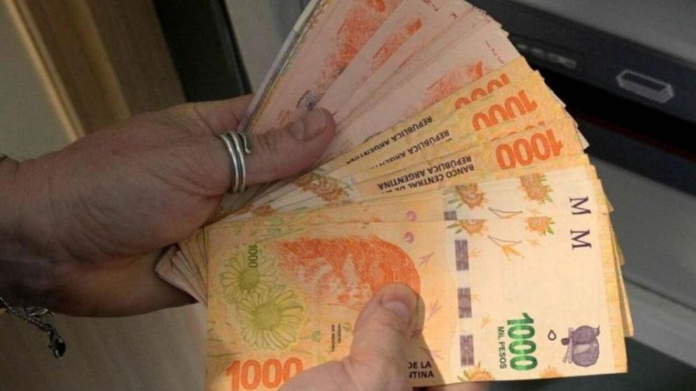 Los salarios perdieron un 15,2% real en los primeros cuatro meses de gobierno